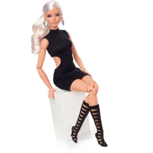 Barbie Basics Model 04 - Barbie