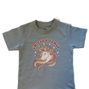 T-Shirt Med Sød Enhjørning  S/S, Sky Blue - T-Shirt - Legekammeraten.dk - UNIQUE TEE