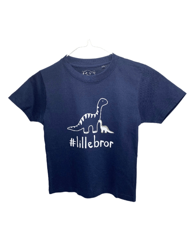 #Lillebror T-Shirt S/S, Blue Navy - Legekammeraten.dk - Legekammeraten.dk